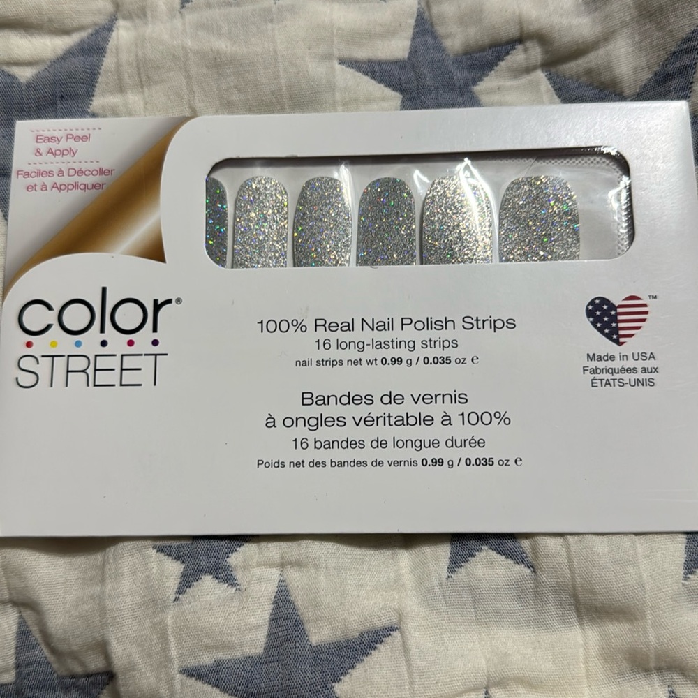 Color Street nail polish strips set includes 16 double-ended nail strips.